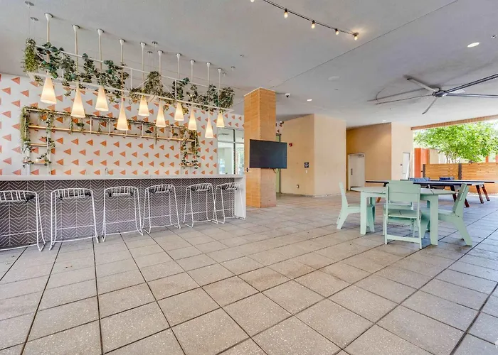 Apartment Boulevard Modern 1br Asu Pool Gym 05 *