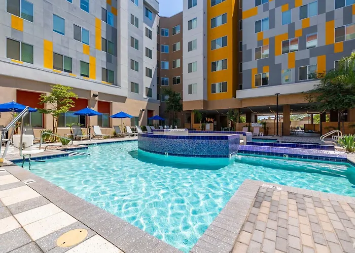 Boulevard Modern 1br Asu Pool Gym 05 *