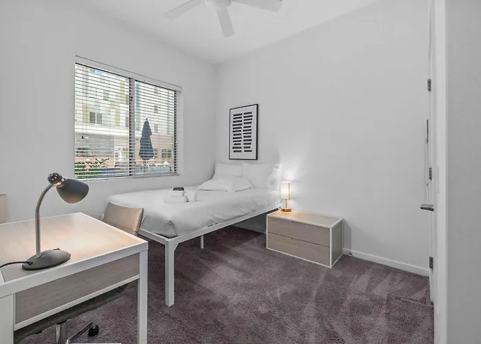 Boulevard Modern 1br Asu Pool Gym 05 *